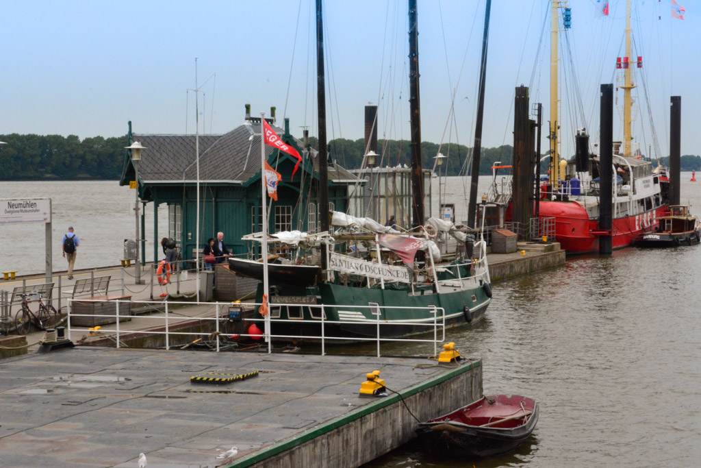 Anlegerbrücke des Museumshafens