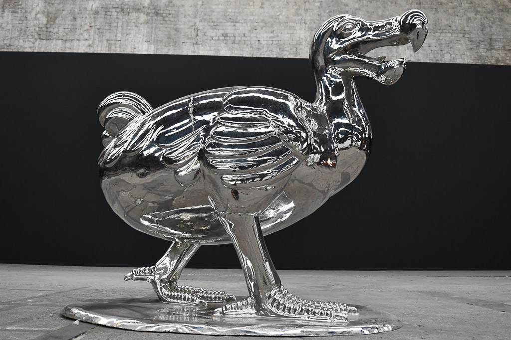 Metallskulptur eines Dodos