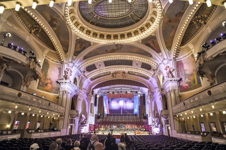 Smetana-Saal mit Konzert