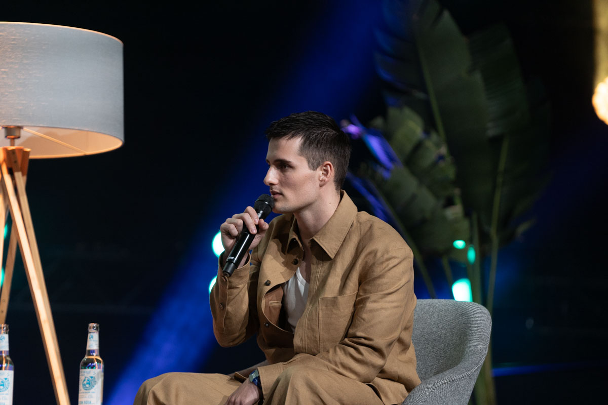 Speaker auf der Bühne