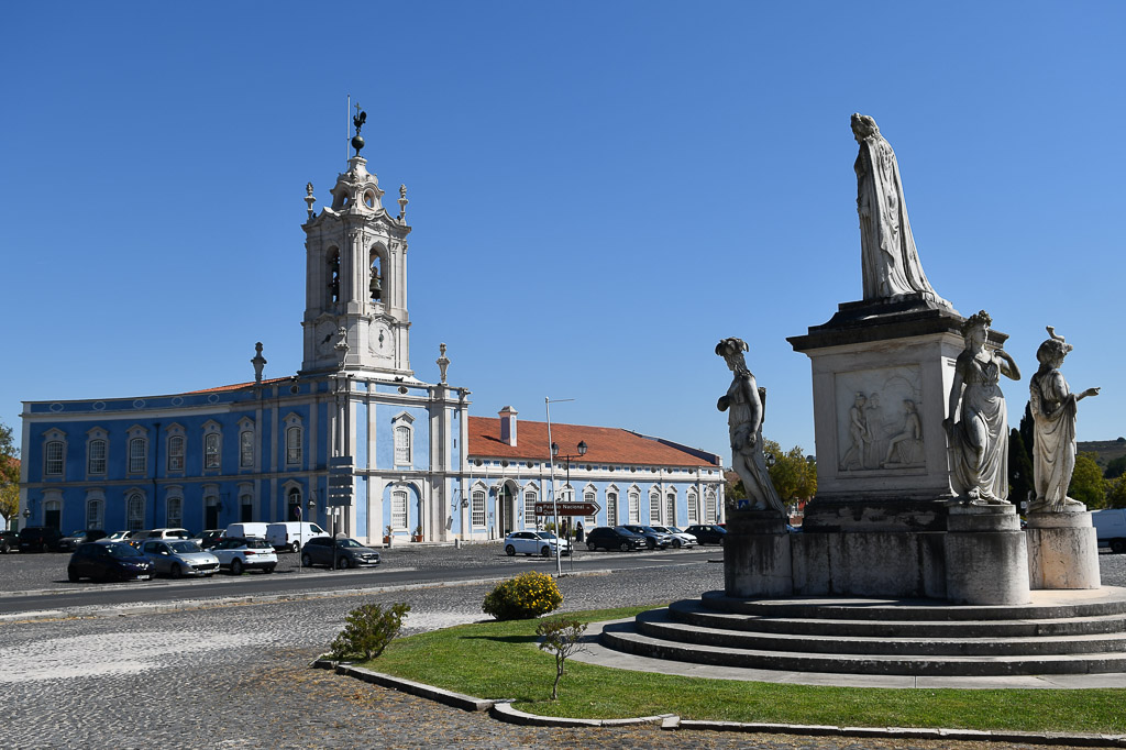 Der Palácio Nacional de Queluz mit Brunnen