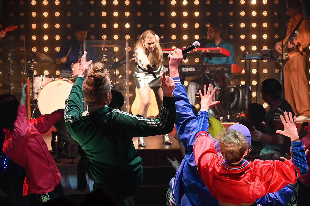 Ensemble beim Schlussapplaus