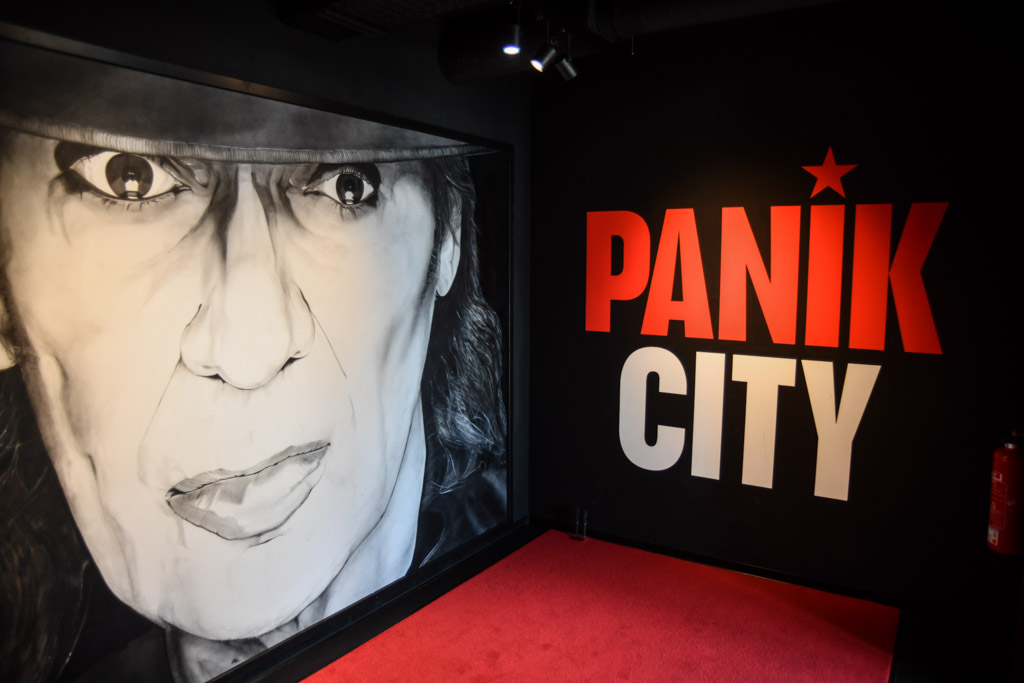 Eingang der Panik City