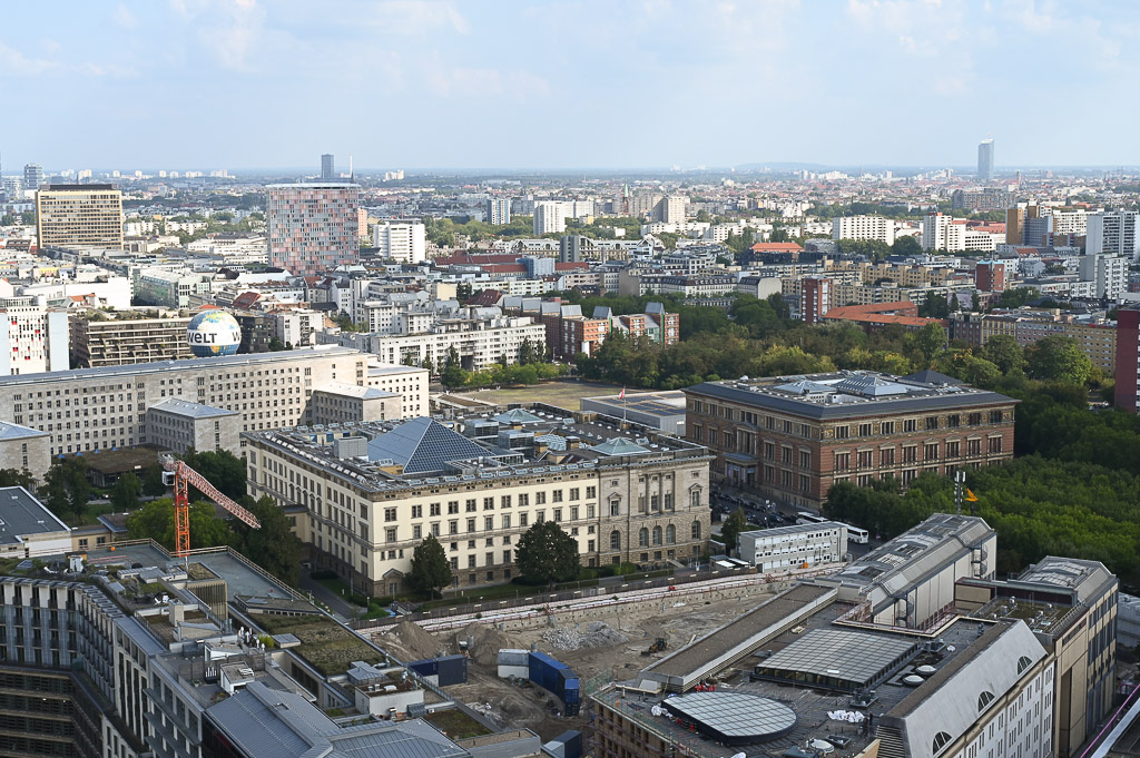 Blick über Dächer und Plätze
