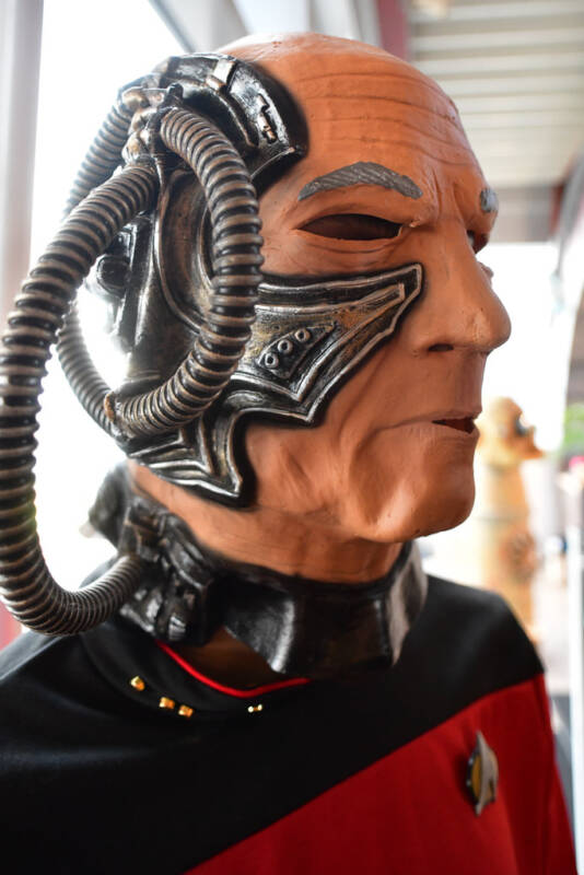 Figur im Star-Trek-Stil als Dekoration im Hochformat