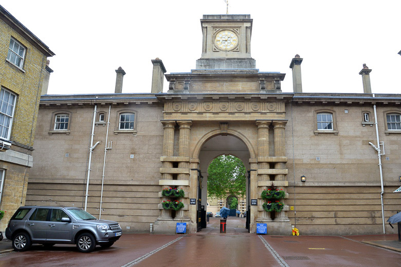 Eingangstor der Royal Mews