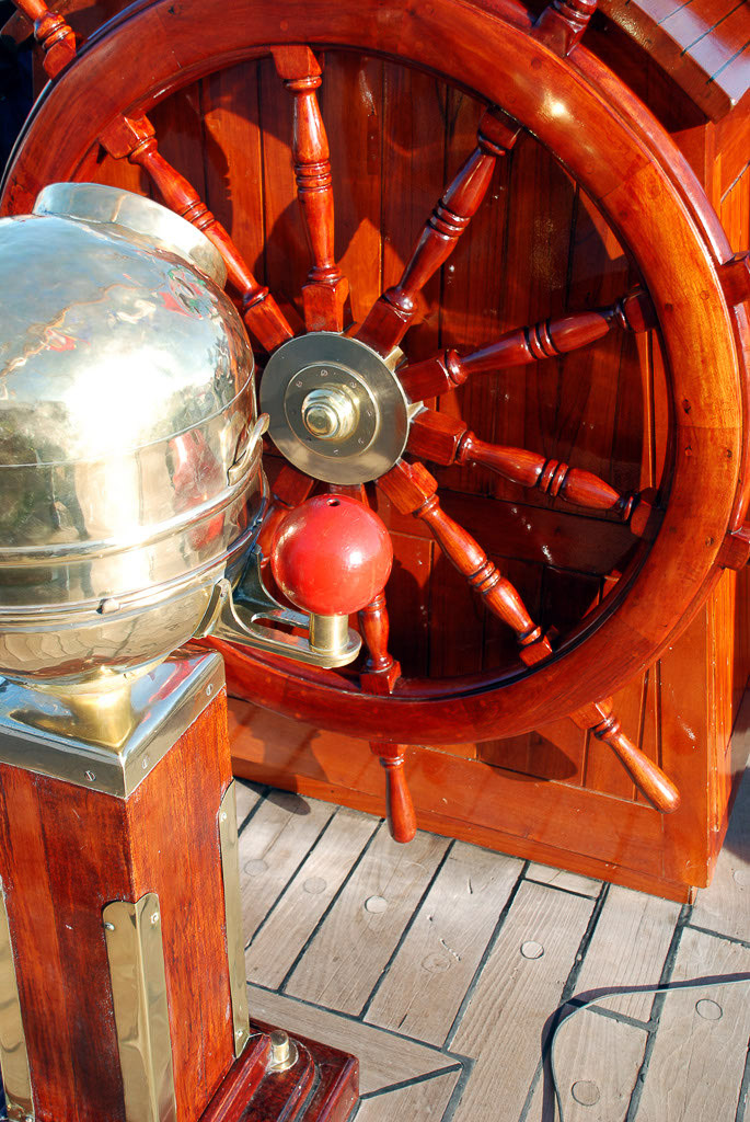 Details an Bord und Boote im Hochformat