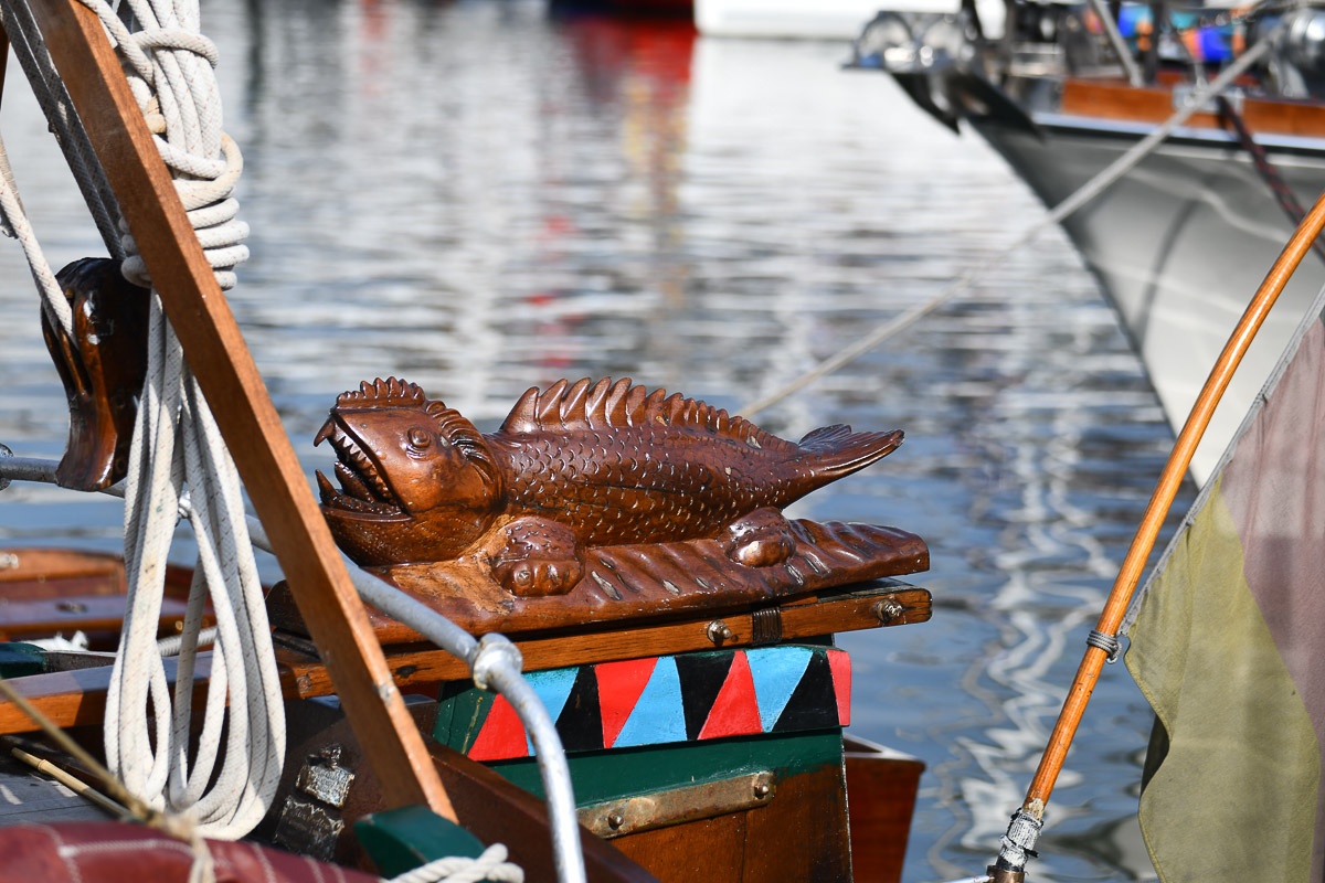 Segelschiffe im Hafen