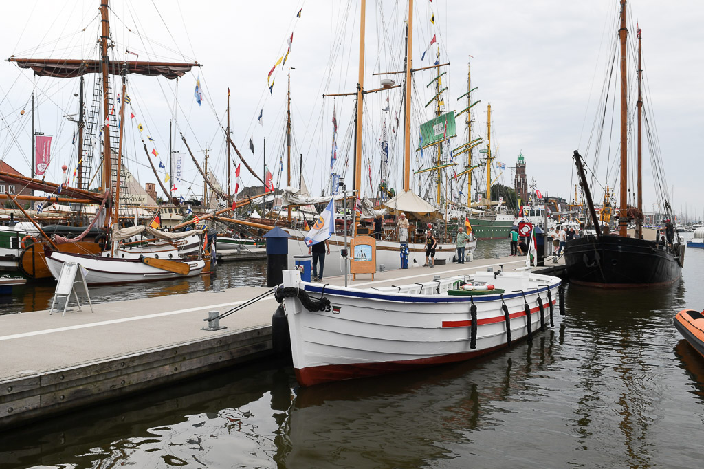 Traditionsschiffe im Hafen