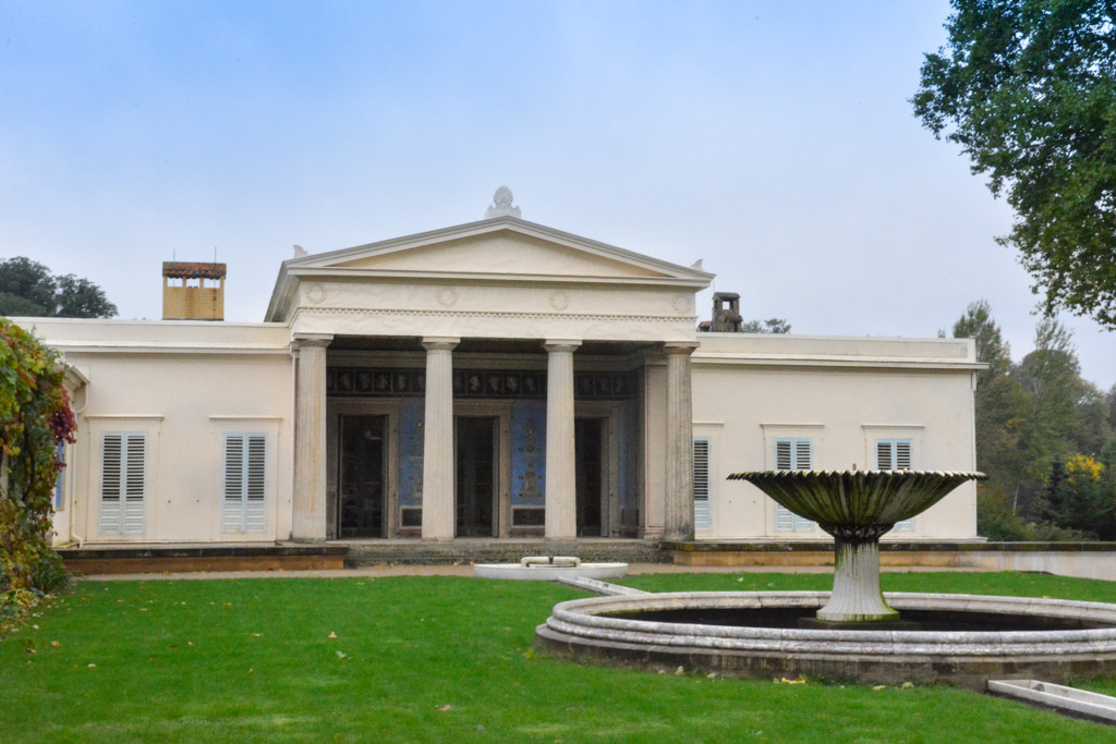Schloss Charlottenhof von der Gartenseite