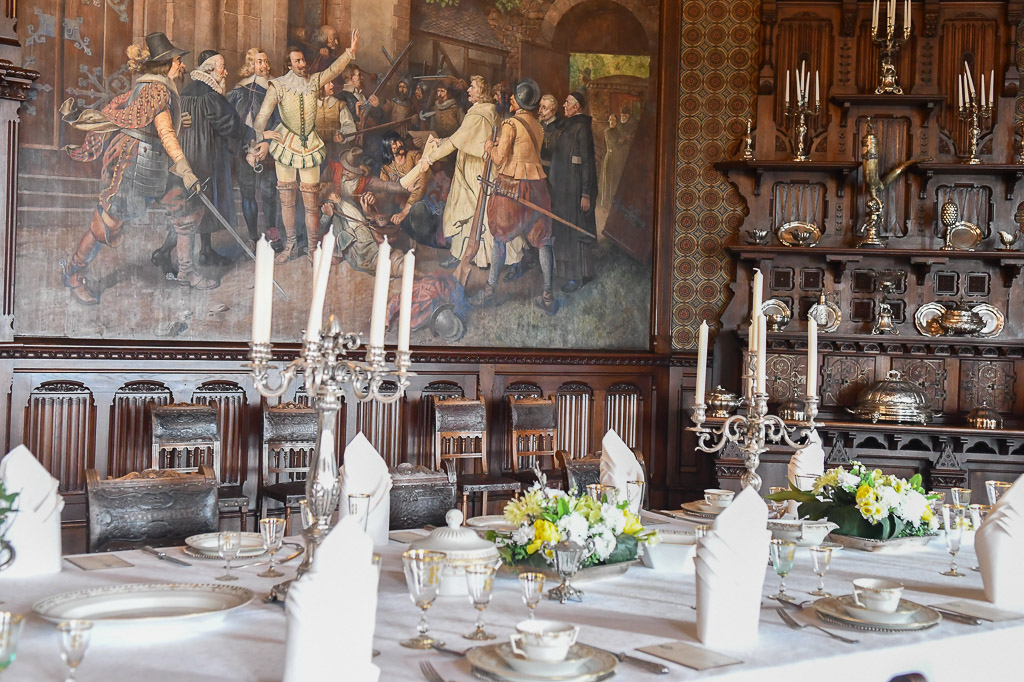Festlich gedeckte Tafel