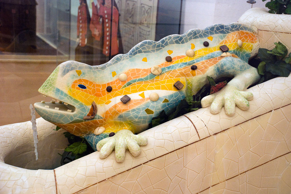 Salamander aus Schokolade nach dem Brunnen im Park Güell