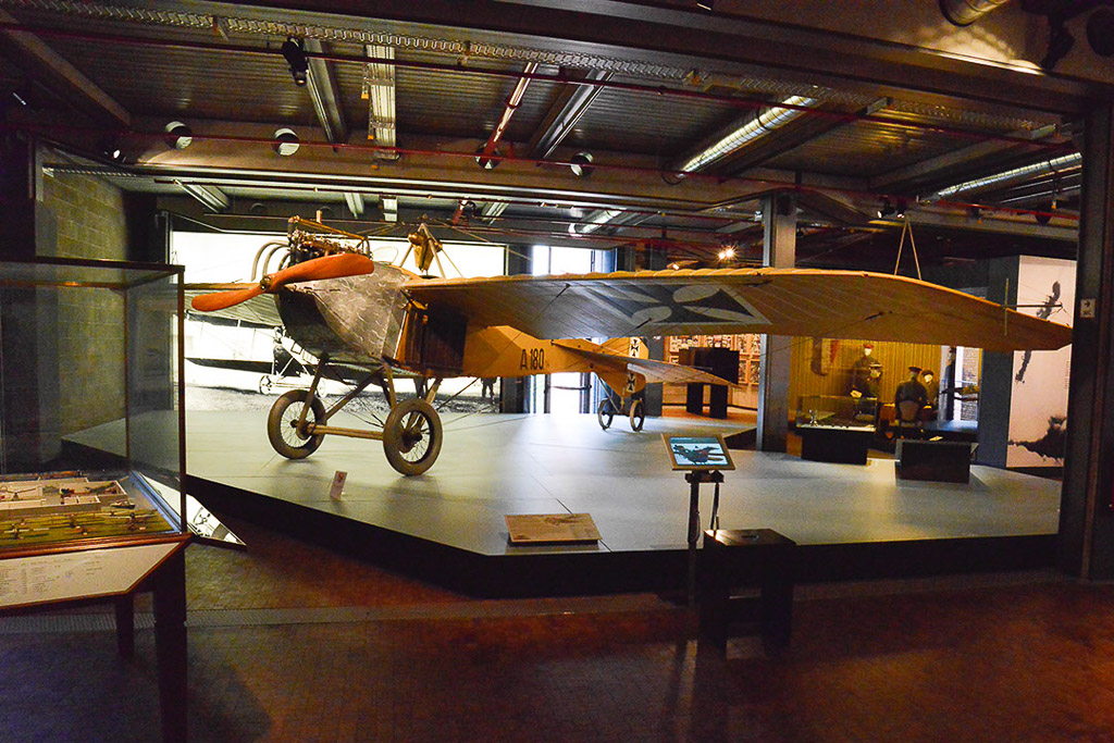 Flugzeug in der Luftfahrtausstellung