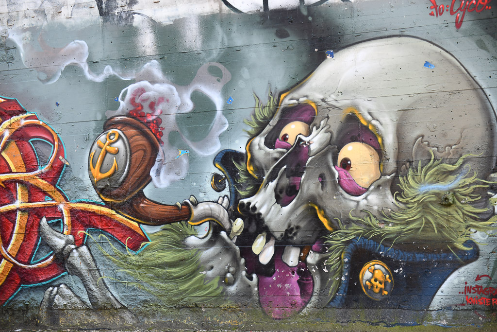 Wandbild mit Totenkopf