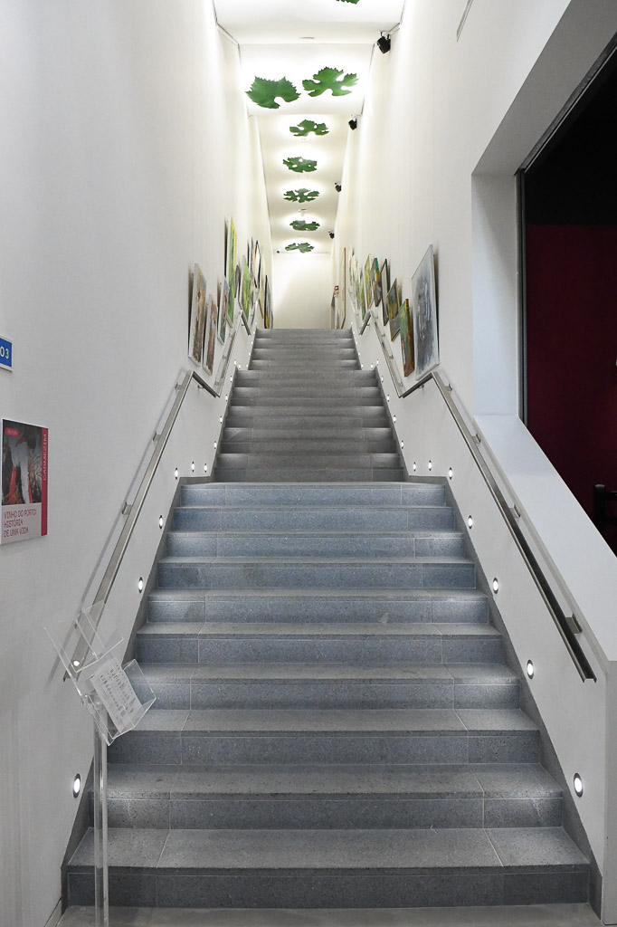 Treppe in der Ausstellung
