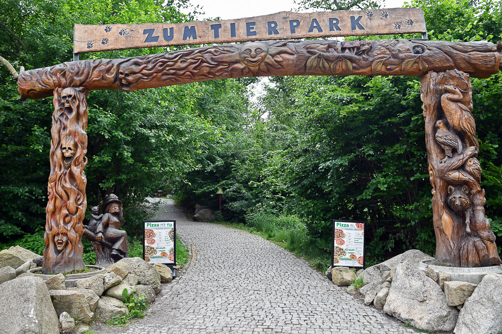 Eingangstor des Tierparks