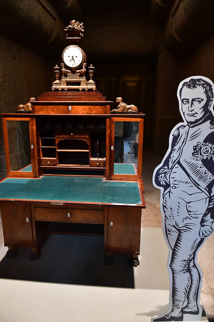 Ausstellungsstück im Forum 1813 im Hochformat