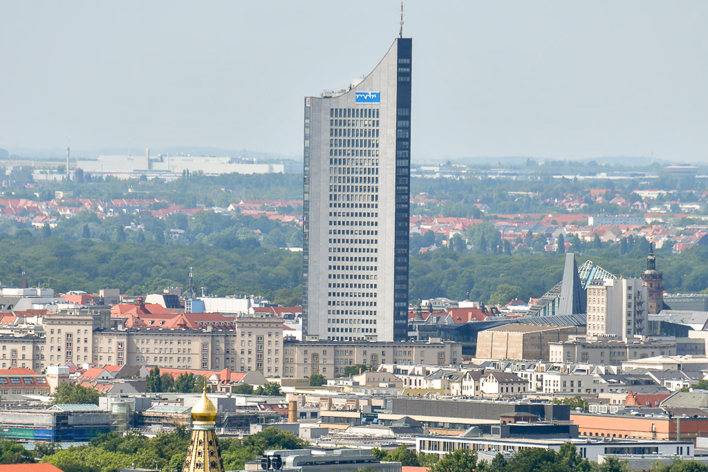 Blick auf das City-Hochhaus