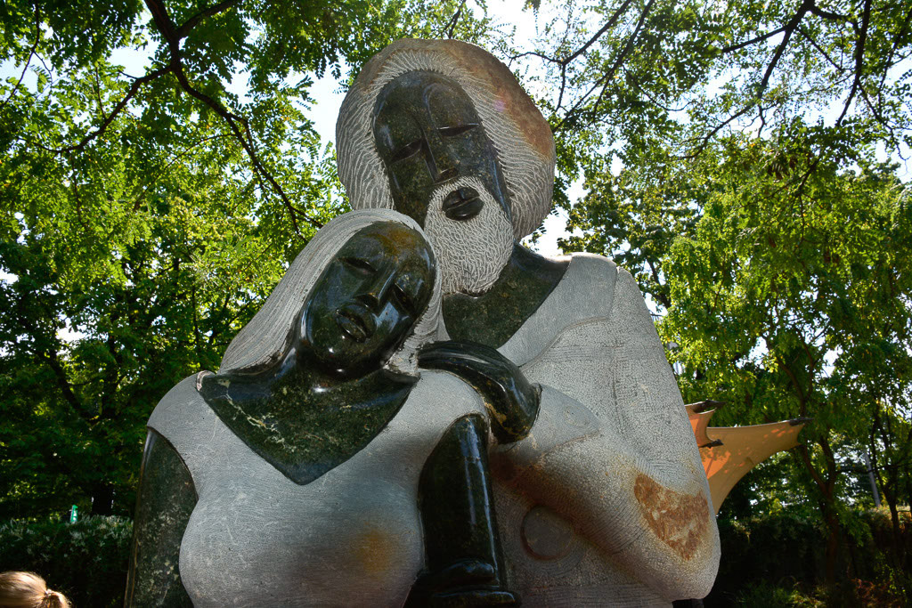 Skulptur im Zoo