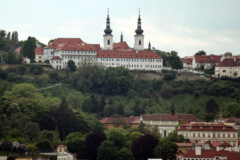 Kloster Strahov auf dem Hügel