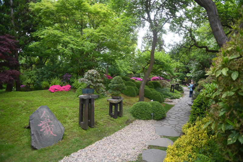 Japanischer Garten mit Steinen
