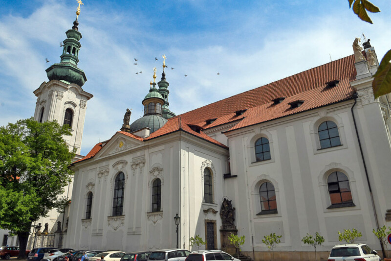 Kirche mit Turm
