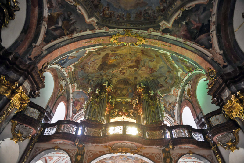Deckenfresko der Kirche