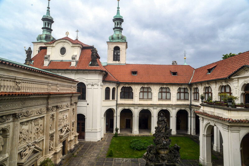 Hof des Loreto