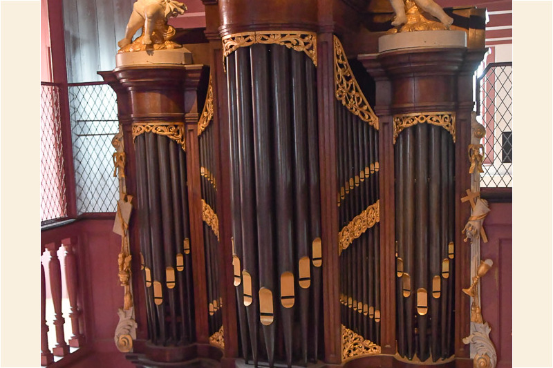 Die Orgel der Dachbodenkirche