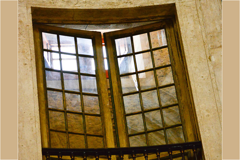 Fenster mit Holzrahmen
