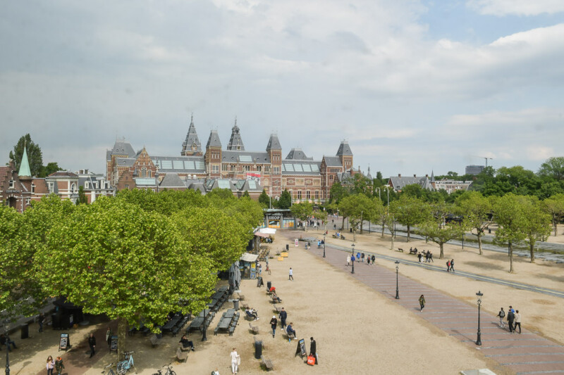 Blick vom Museumplein auf das Rijksmuseum