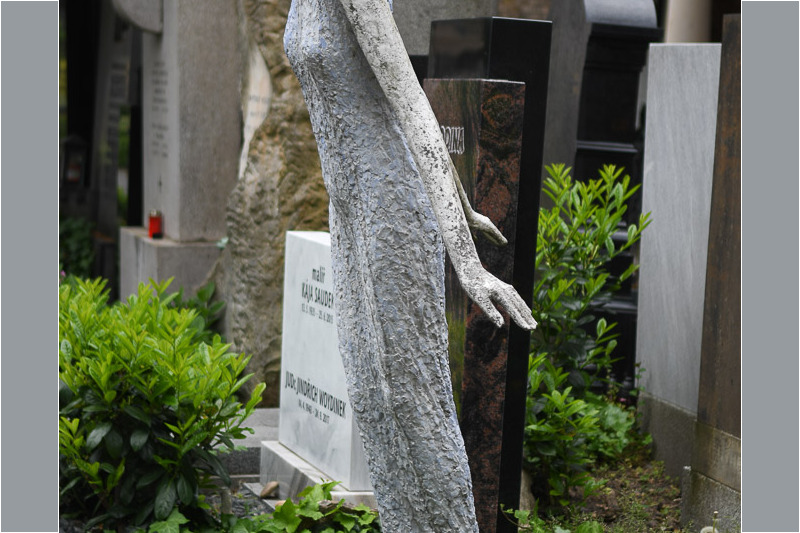 Grabskulptur